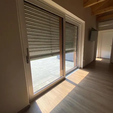 Prosluněný Dům S Výhledem Na Pálavu *